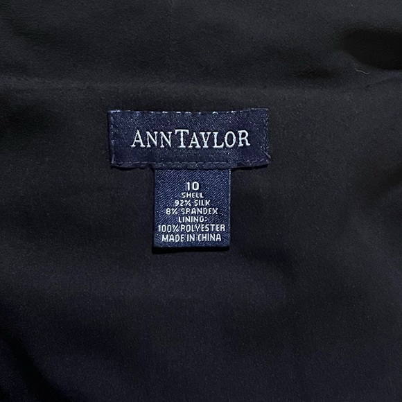 Ann Taylor Black Sleeveless Tie-Neck Camisole Silk Size 10 - Picture 4 of 5